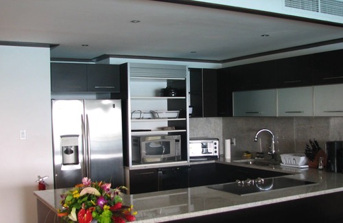 Old Trees Bay Villa | Un lujoso apartamento de tres dormitorios y tres baños