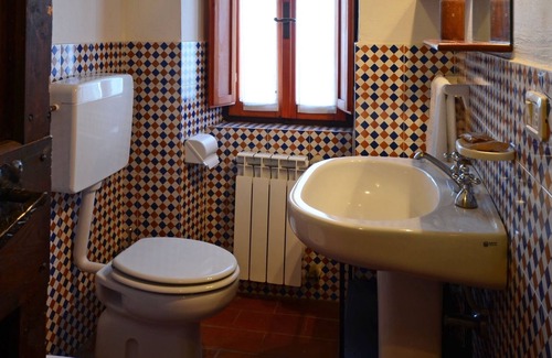 Po' Bandino Casa | A massive view on Tuscany/ Umbria; old hunting lodge with big terrace, amenities