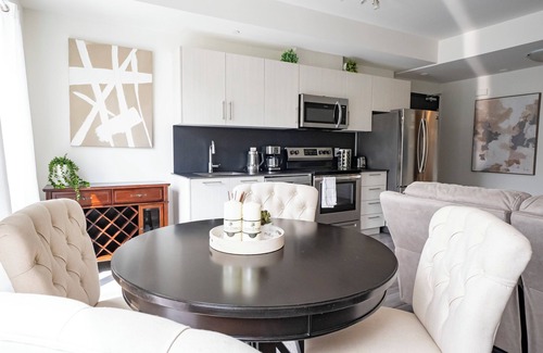 Clanton Park Casa | A Memorable Staycation