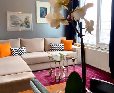 Kabatas Apartamento | A million dollar view of the Bosporus and balcony