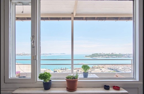 Kabatas Apartamento | A MILLION DOLLAR VIEW IN THE HEART OF ISTANBUL