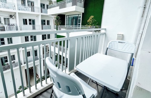 Mandurriao Condominio | A Minimalist Urban Retreat