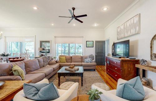 Plantation Casa | A Minor Distraction