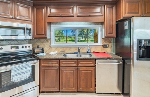 Plant City Casa | A mix of country & modern flair right off of the interstate