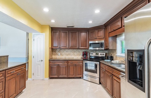 Plant City Casa | A mix of country & modern flair right off of the interstate