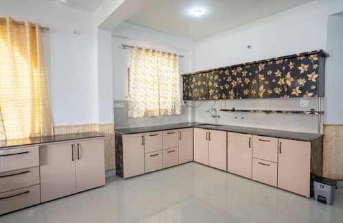 Kandaghat Casa | A modern and independent house Near Shimla. Sunset view