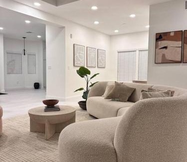 Rancho Cucamonga Casa | A modern and peaceful oasis