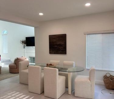Rancho Cucamonga Casa | A modern and peaceful oasis
