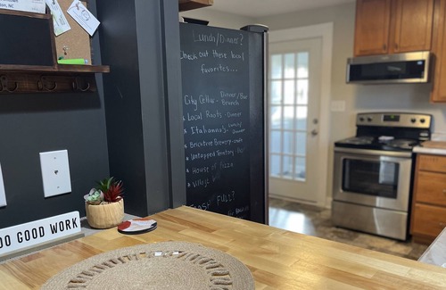 Boger City Casa | A Modern LincolntonCottage featuring 2 Queen bedrooms & 1.5 Bathrooms