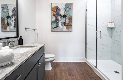 Peachtree Corners Apartamento | A Modern Stay near I-85,I-285,and I-400