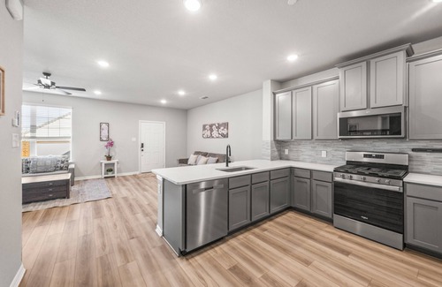 Sherman Casa | A Modern Townhome Retreat in Sherman — It’s Pure Paradise!