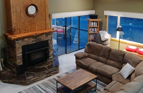 Four Corners Casa | A Home Montana Island Getaway