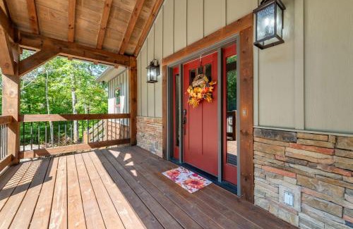 Morganton Casa | A Mornings Mist - Scouts Overlook - Romantic Retreat, Hot Tub, Cozy Fireplace, Mountain Views at Scouts Overlook -