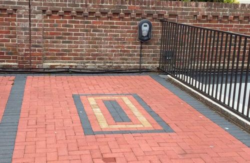 Southsea Apartamento | A-N-G Apartments - Parking EV 22kW by the Beach, Canoe Lake & South Parade Pier