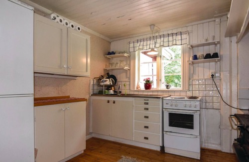 Saffle Municipality Chalet De Esquí | A natural pearl with a boat and sauna