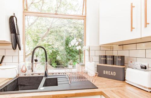 Oxford City Centre Apartamento | A'nB Oxford LUX 2-Bedroom plus private parking 5-STAR Central OX1