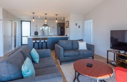 Pohara Casa | A new family home just a few steps from the beach