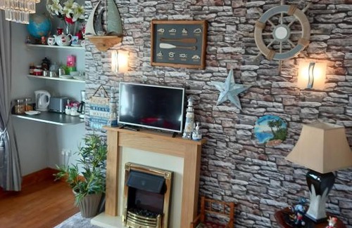 Valentia Island Cama Y Desayuno | A New U Country Cottage