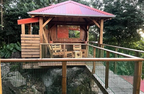Bouillante Chalet De Esquí | A nice chalet