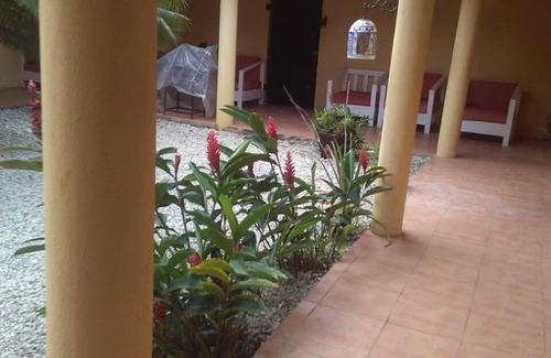 Higuey Villa | Un bonito rancho español a minutos del río Sanate y a 45 minutos de Punta Cana