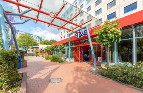 Hohenschoenhausen Hostal | a&o Berlin Kolumbus