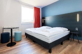 Strasnice Hostal | a&o Prague Rhea