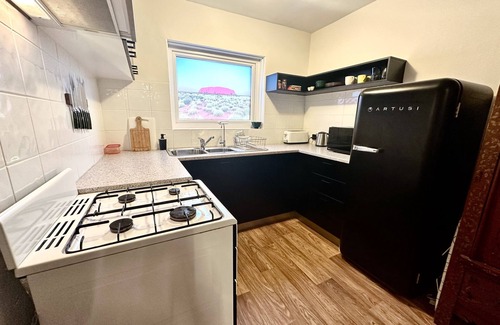 Mosman Park Apartamento | A one bed living haven with free parking and close to local attractions.
