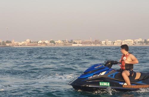 Jumeira 3 Alquiler De Eote | A one sports jetski rental