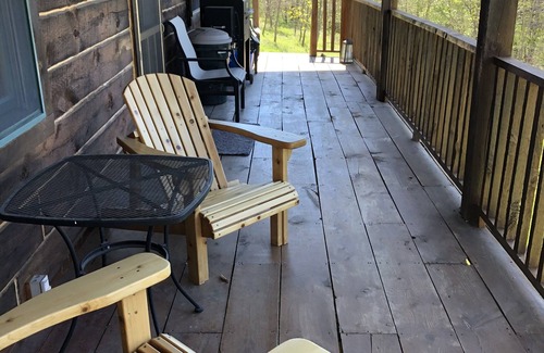 Westby Cabina | A peaceful country getaway near trout fishing, golfing, scenic view. Sleeps 2-3.