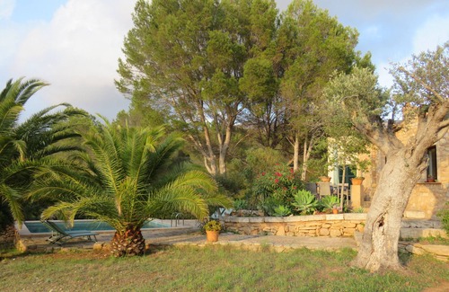 Arta Cabaña | Una casa de campo tranquilo con espectaculares vistas sobre el mar y las montañas.