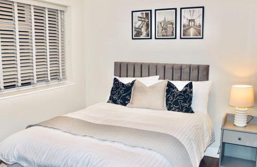 Reading Casa | A peaceful home with a garden