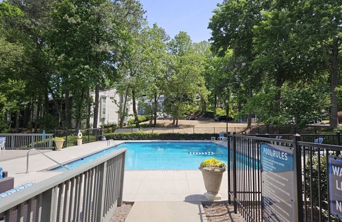 Smyrna Apartamento | A peaceful Lake view by The Battery