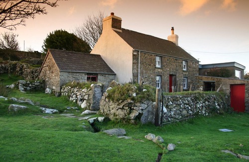 Newport Cabaña | A peaceful retreat in the Pembrokeshire Coast National Park