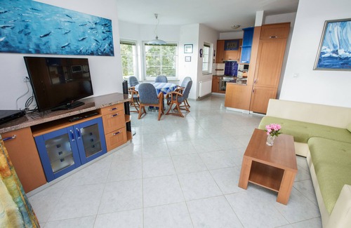 Kraljevica Villa | Una villa tranquila con piscina propia y una gran vista al mar.