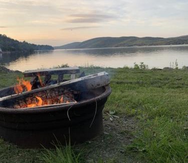 Degelis Casa | A Peaceful Waterfront Escape - La Perle du Lac