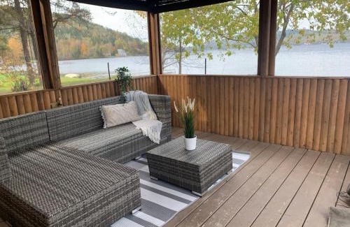 Degelis Casa | A Peaceful Waterfront Escape - La Perle du Lac