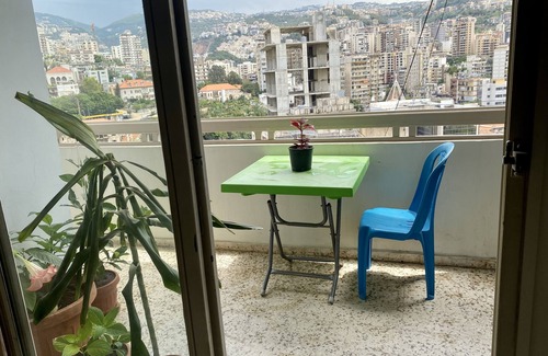 Antelias Apartamento | A penthouse overlooking the Mediterranean