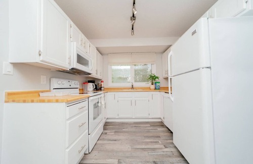 St. Albert Casa | A perfect 5BR Bungalow