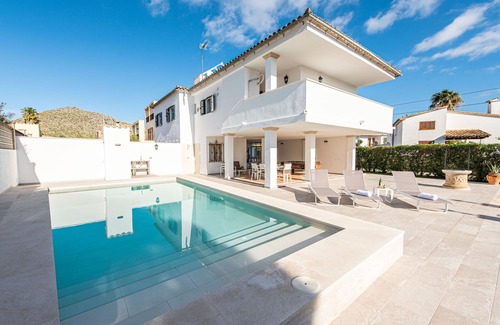 Les Palmeres Casa | A perfect location villa for holidays with A/C and private pool