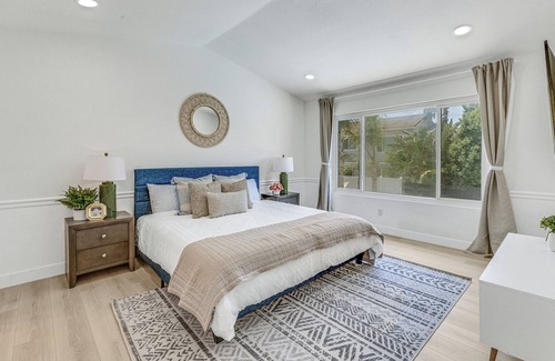 Ontario Casa | A Perfect Outstanding Heated Pool Designed for Family & Friends