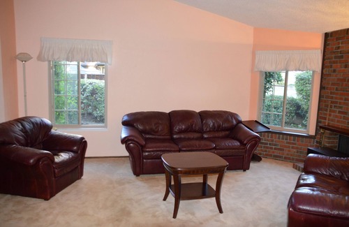 Ardenwood Casa | A personal oasis! A single story home in a resort with spacious rooms and yard !