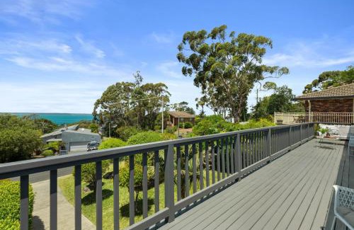 Vincentia Casa | A Pets Paradise by Experience Jervis Bay