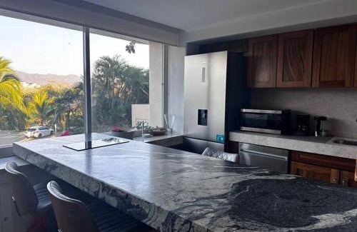 Ixtapa Apartamento | A pie de mar en zona hotelera, 1BR condo In Monarca Ixtapa, no pagas brazalete