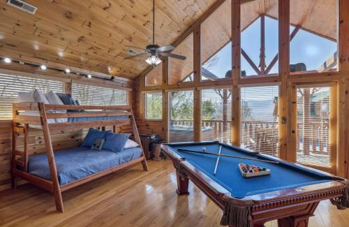 Gatlinburg - Pigeon Forge Casa | A Piece of Heaven is a Wonderful Dog-Friendly 2 Bedroom Cabin in Starr Crest Resort!