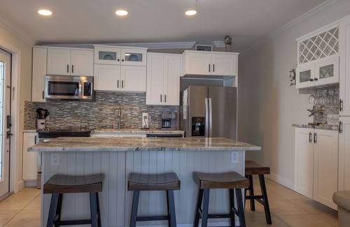 Key Colony Beach Casa | A piece of paradise! Adorable 2 bedroom, 2 bathroom canal front half duplex