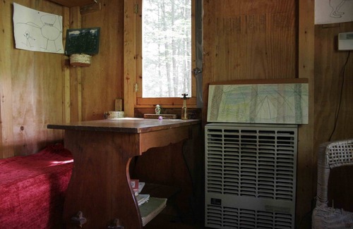 Woodstock Cabina | 'A Place in the Woods' - Cabaña en el Lago de Chloe en 20 acres cerca de Woodstock, Nueva York