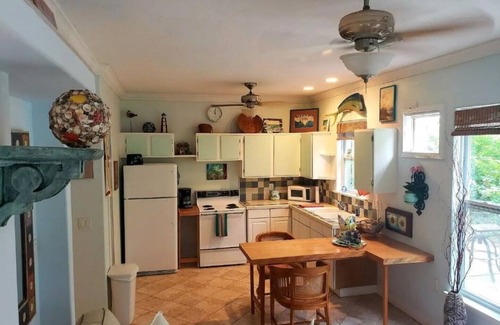 Summerplace Apartamento | A Place on Pebble Path
