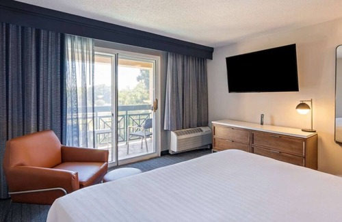 San Ramon Casa | A Place You'll Surely Enjoy! Pet-friendly, Complimentary Parking, Swimming Pool!