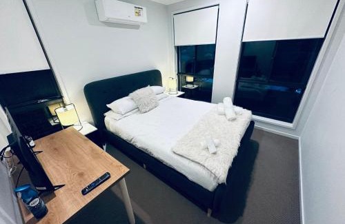 Austral Casa | A Private Ensuite with AC and TV
