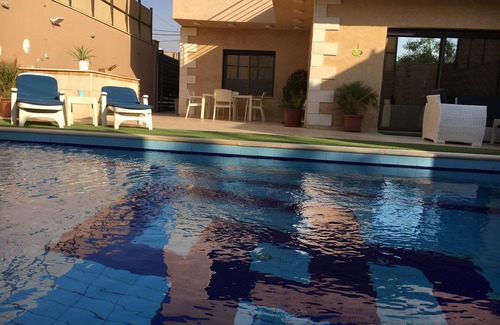 Amman Chalet De Esquí | Un desafío privado hogareño diez kilómetros antes del Mar Muerto